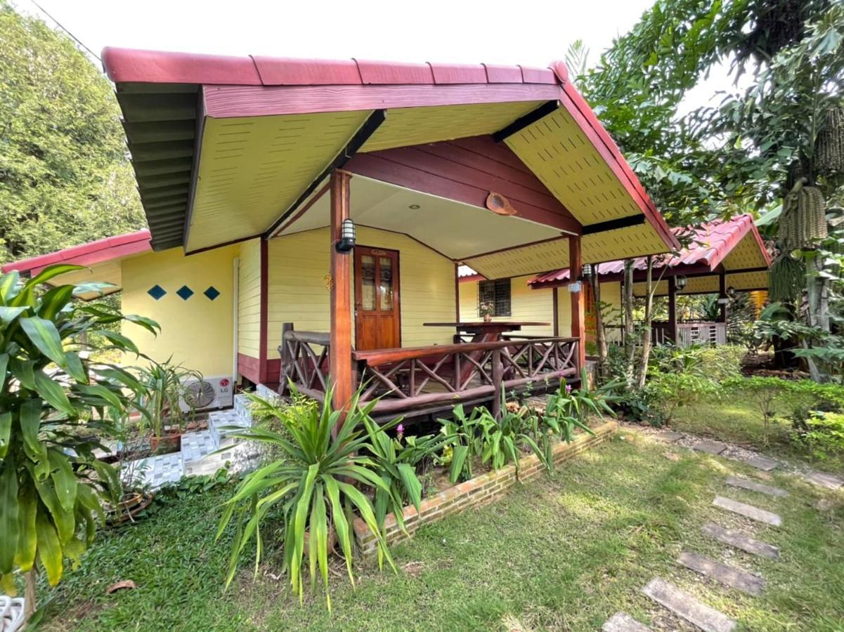 Star View Garden Villa Ban Huai Maenam Noi Eksteriør billede